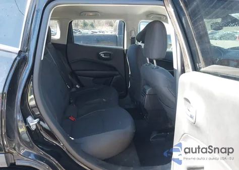 2019 Jeep Compass Sport 4X4 из США, поврежденный, VIN 3C4NJDAB4KT702998